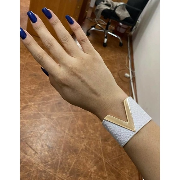 LEATHER DESIGNER BRACELET - Picture 2 of 6